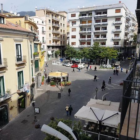 Hotel Zelzar Salerno Centro Exterior foto